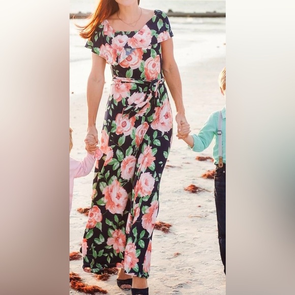 EUC Pinkblush navy and pink floral off shoulder maxi dress. - Picture 3 of 7